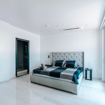 Gray Door Apartments - Adults Only パームビーチ エクステリア 写真