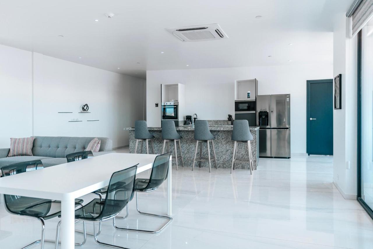 Gray Door Apartments - Adults Only パームビーチ エクステリア 写真